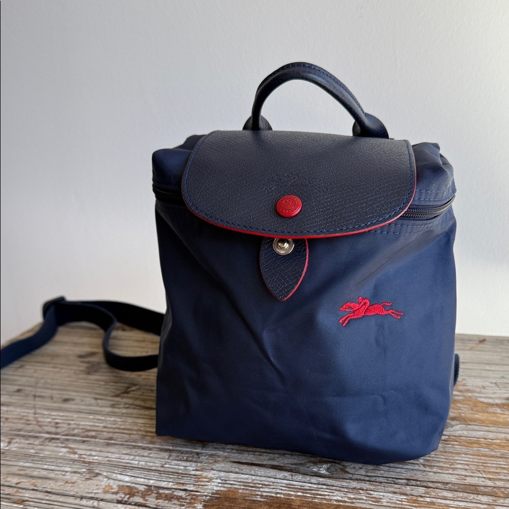 Longchamp Le Preage Original Navy
Nylon Leather Backpack